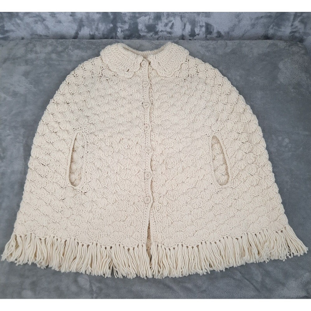 Vtg Crochet Poncho Sweater Cape One Size Cream‎ Buttons Fringe Cottagecore Boho